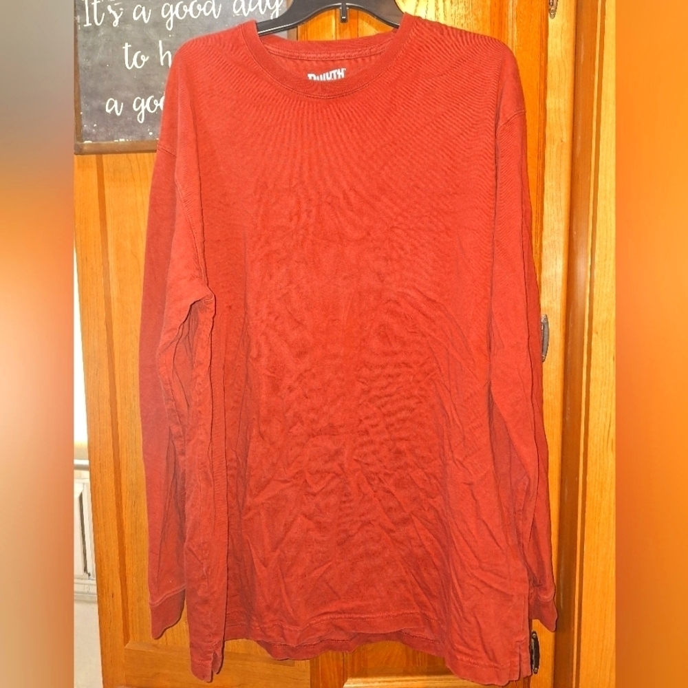Duluth Trading Co Men's Long Sleeve Burgundy T-shirt In A Size 2XLT. Base Layer